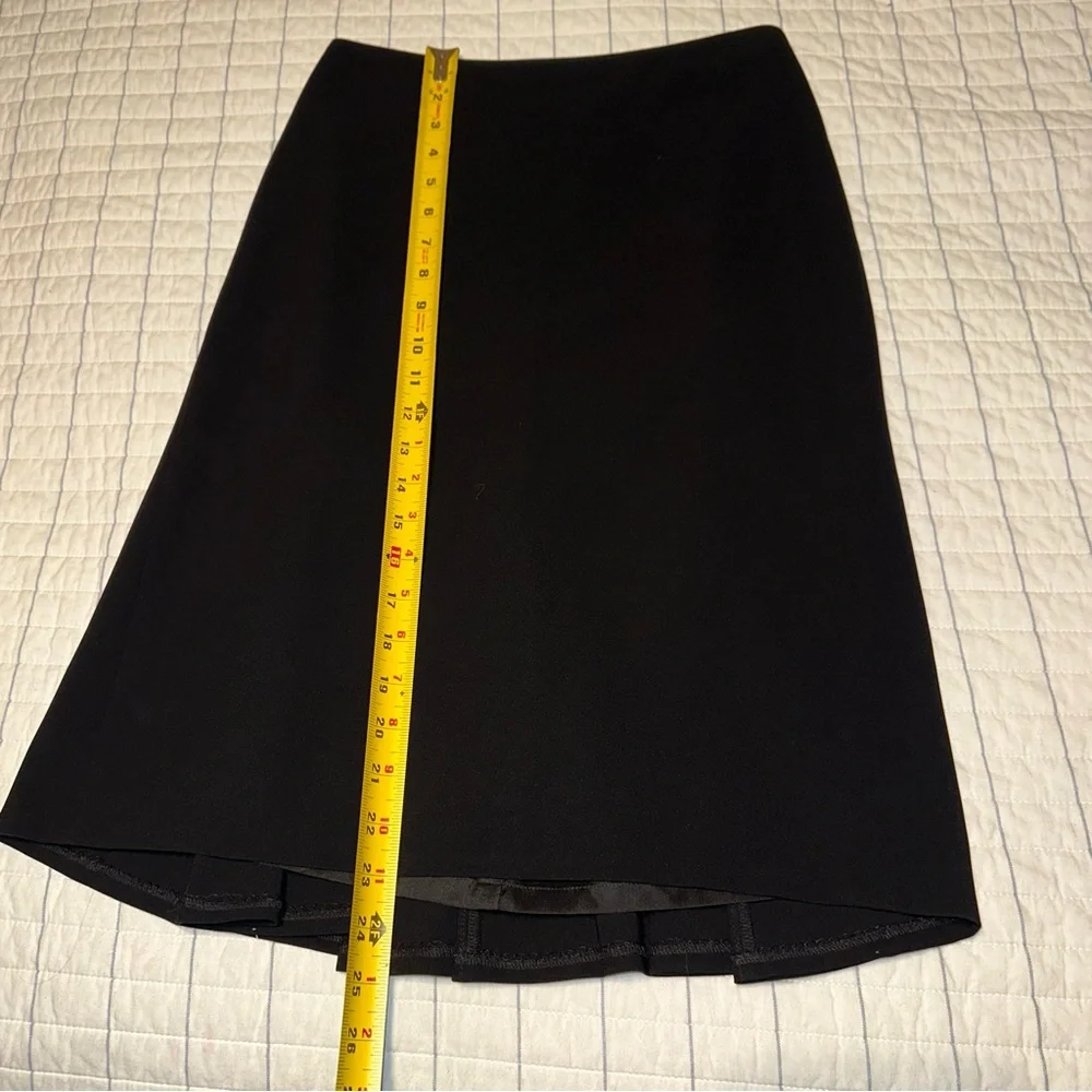 Ann Taylor‎ Size 0 Black Skirt
